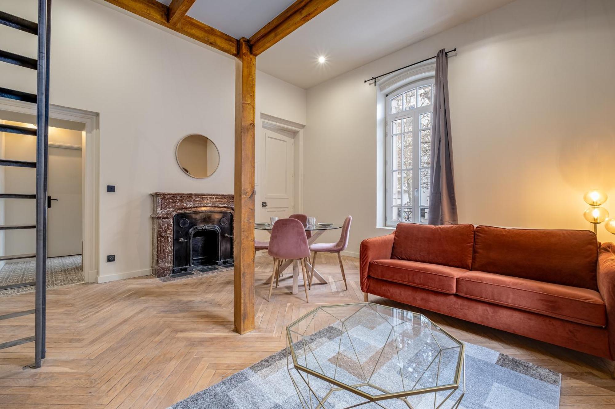 Le Poudre Cours Fauriel Magnifique Appartement Saint-Etienne  Exterior photo